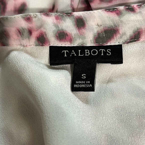 Talbots Pink Snow Leopard Popover Blouse Sz. S - Picture 14 of 15